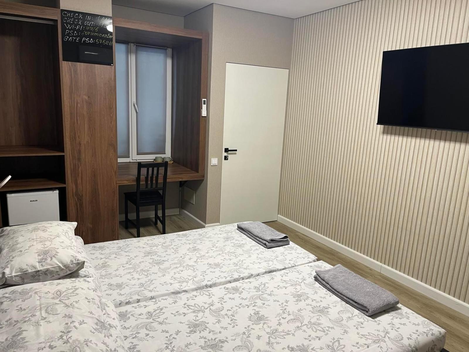 77/5 Hotel Chişinău Eksteriør billede