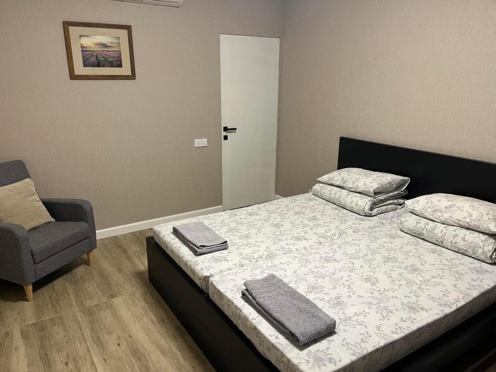 77/5 Hotel Chişinău Eksteriør billede