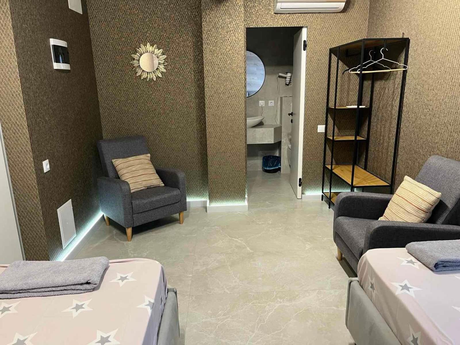 77/5 Hotel Chişinău Eksteriør billede