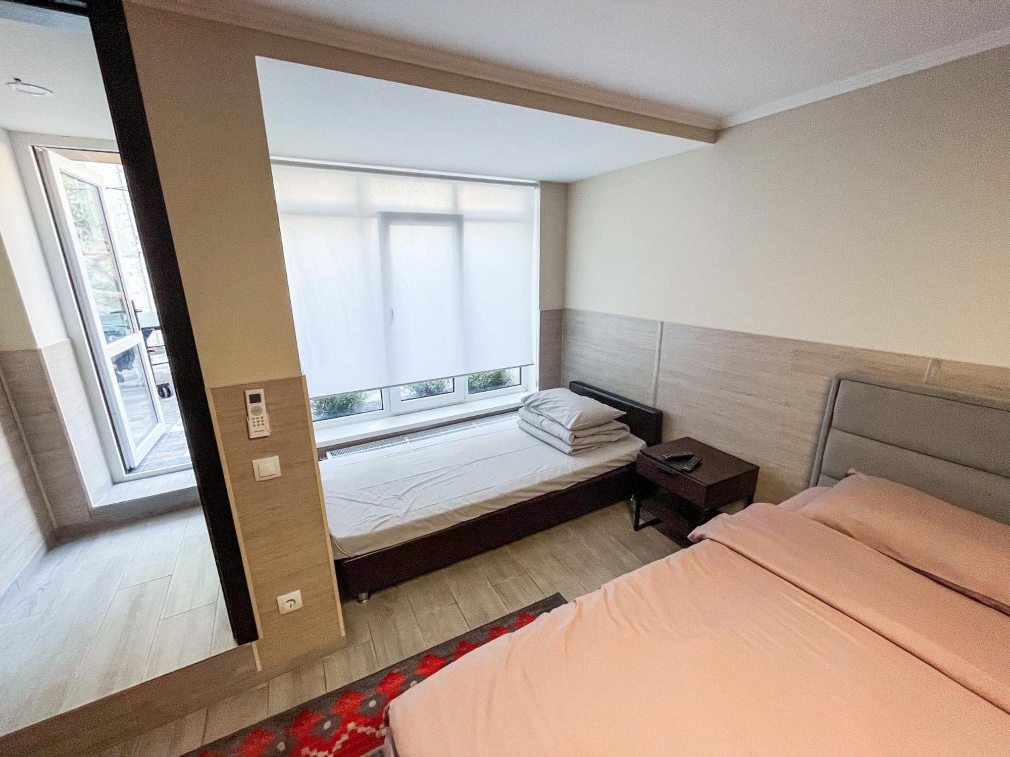 77/5 Hotel Chişinău Eksteriør billede