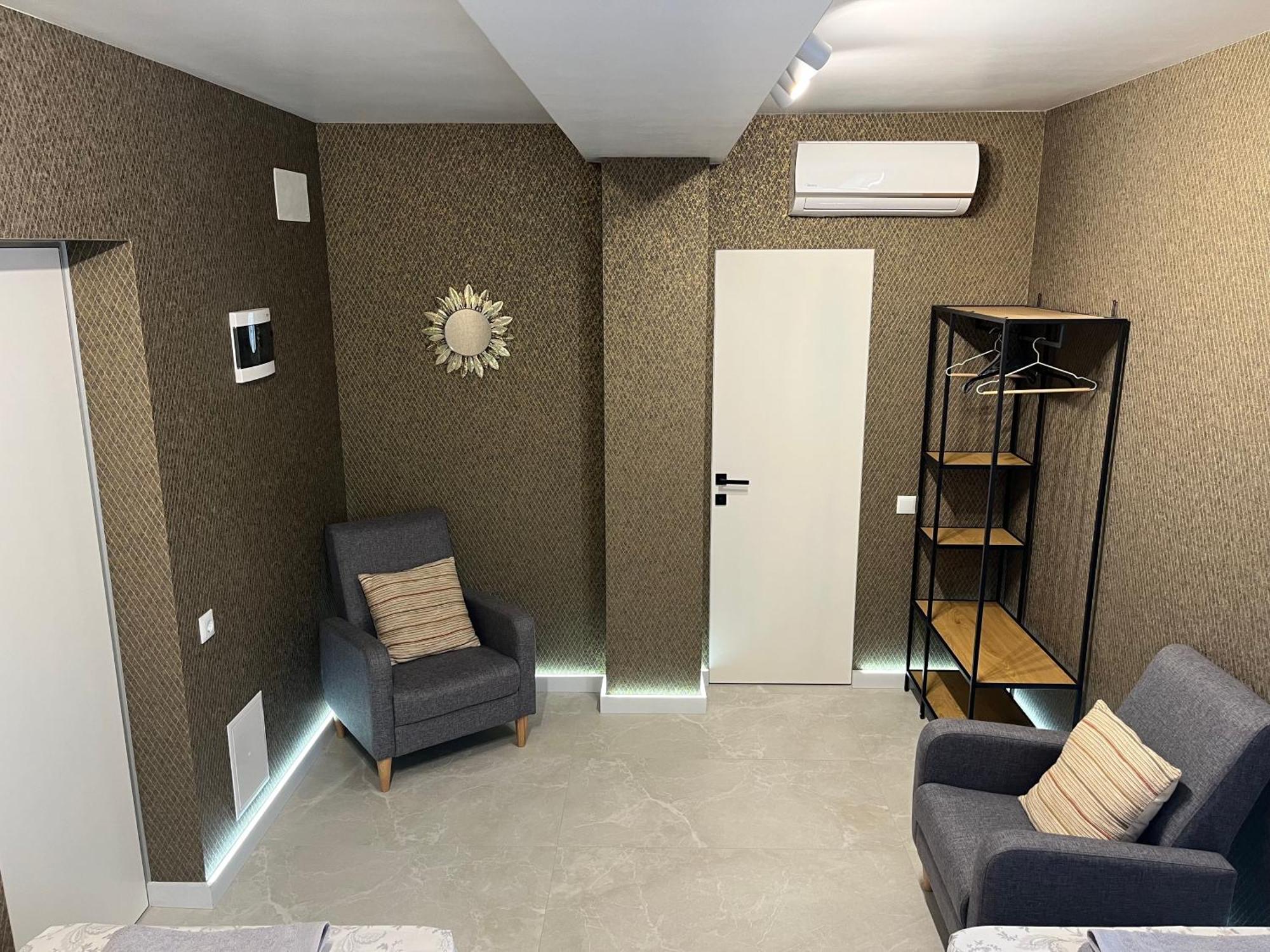 77/5 Hotel Chişinău Eksteriør billede