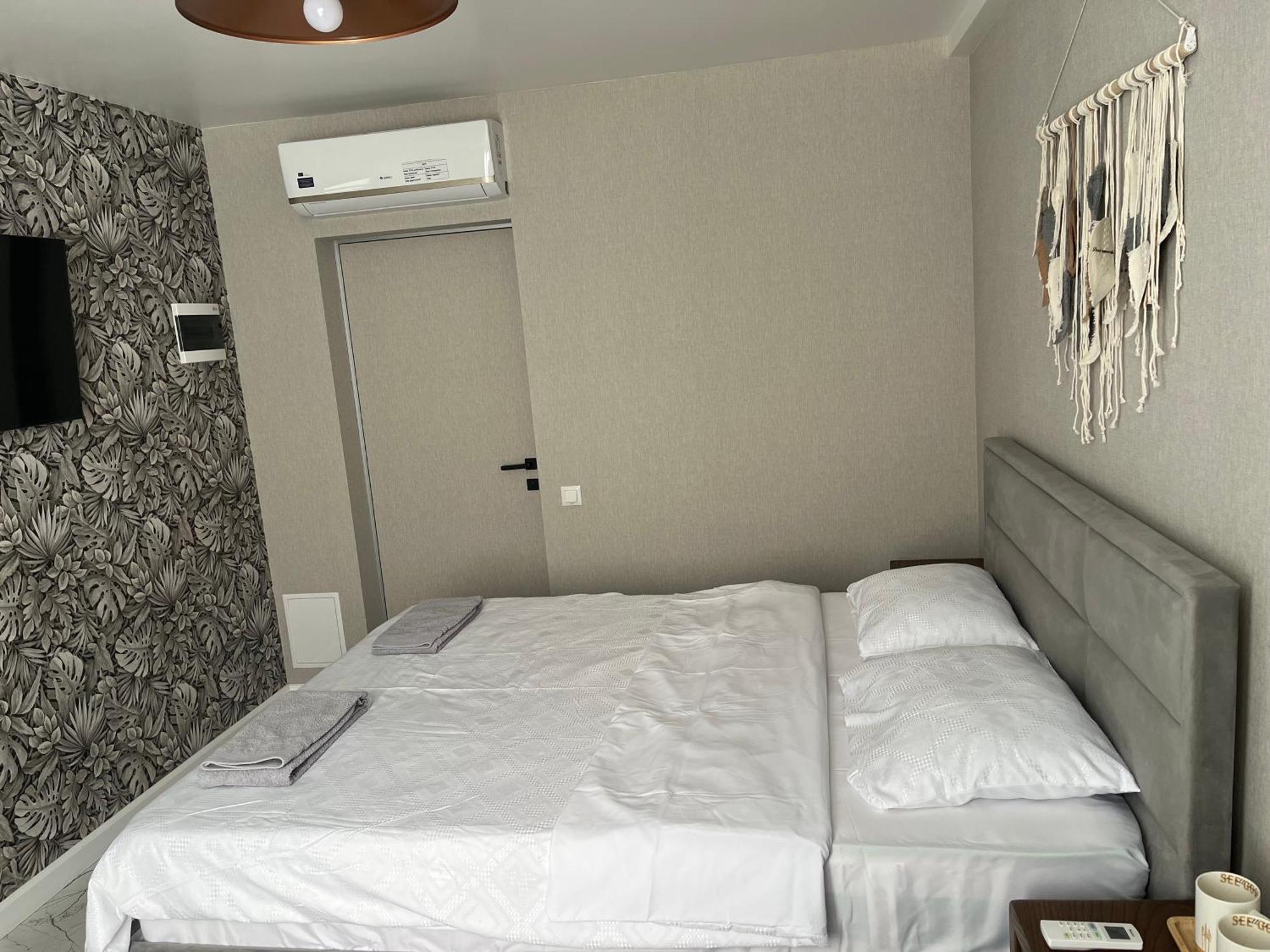 77/5 Hotel Chişinău Eksteriør billede