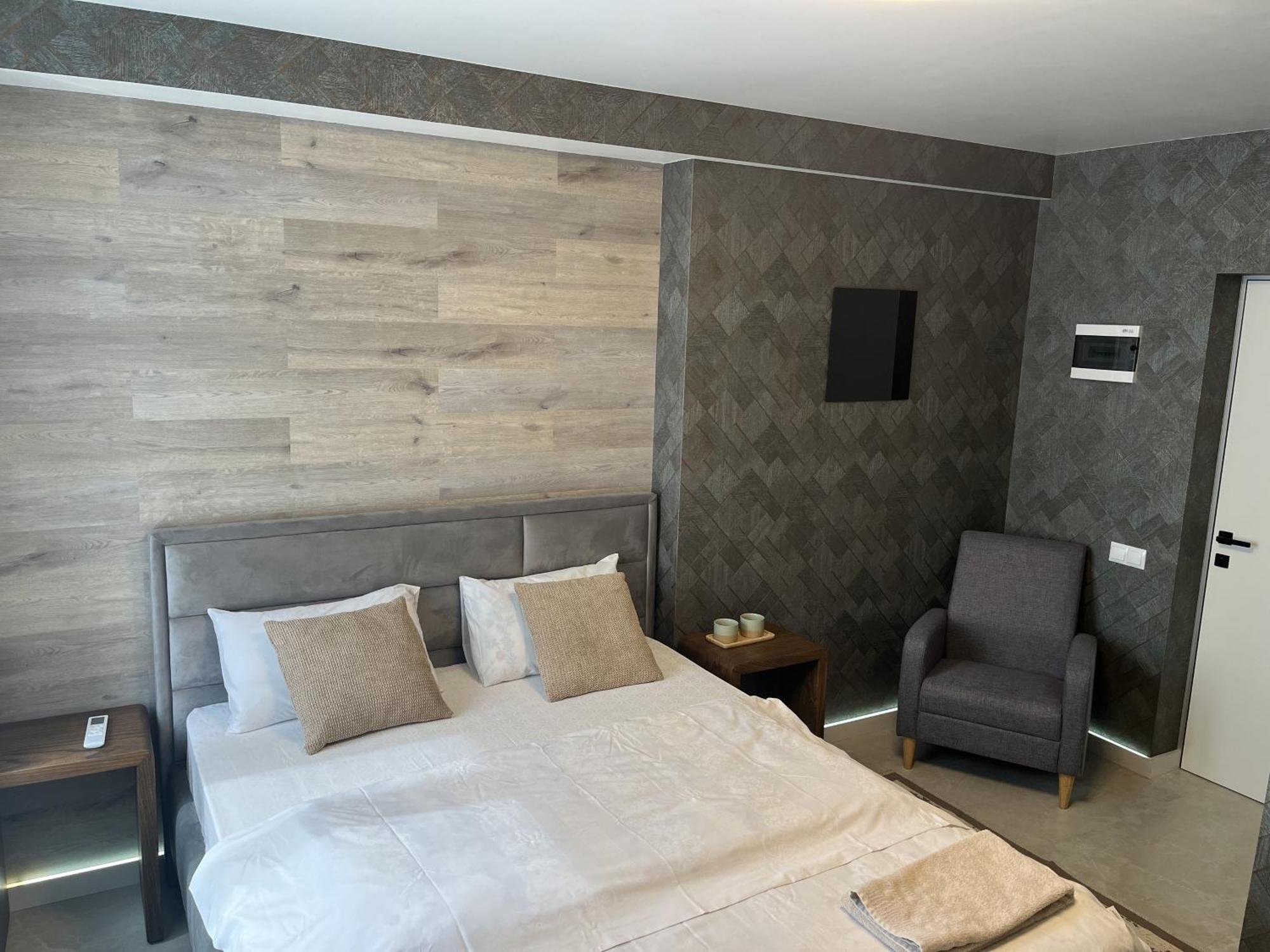 77/5 Hotel Chişinău Eksteriør billede