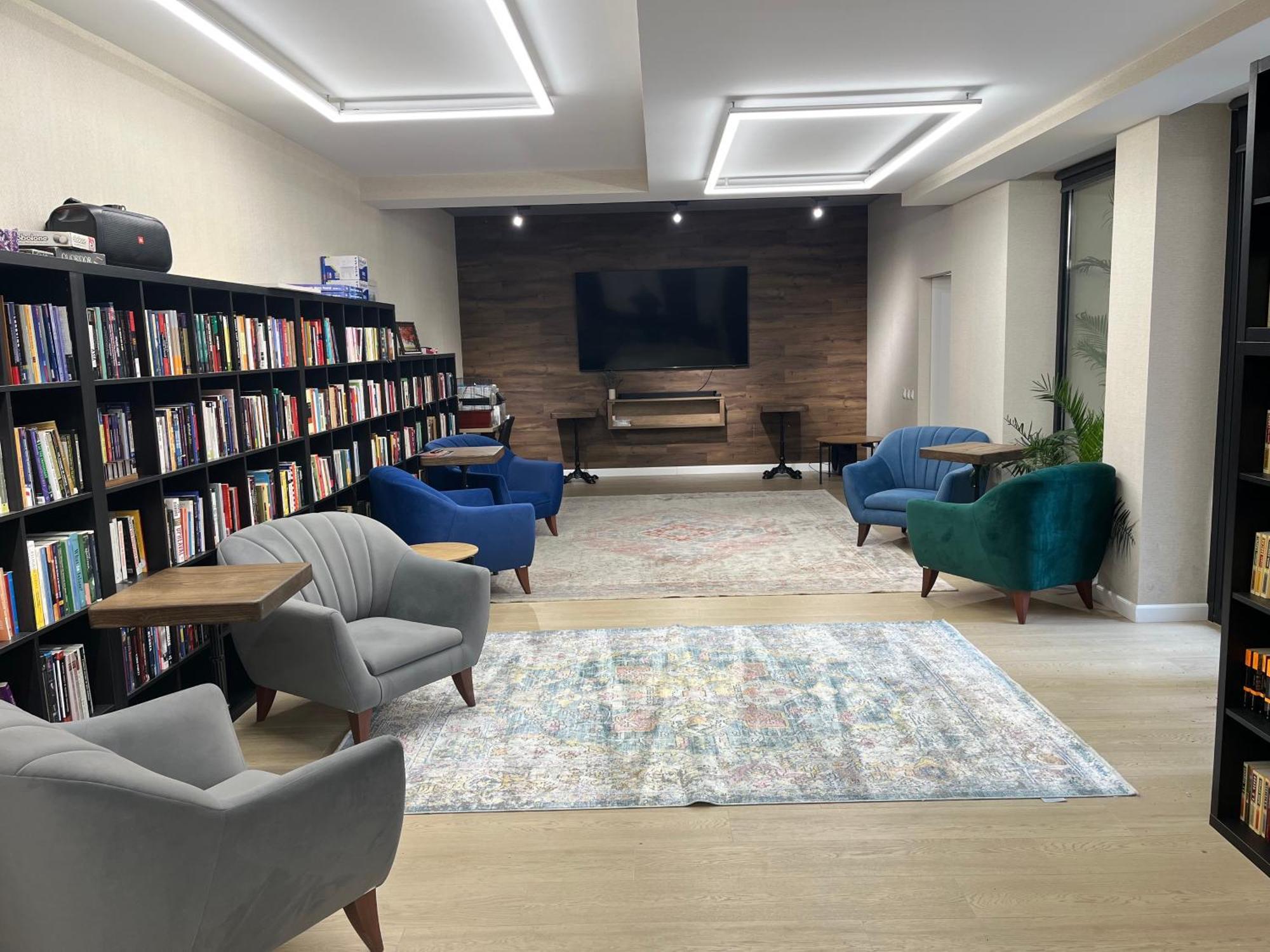 77/5 Hotel Chişinău Eksteriør billede